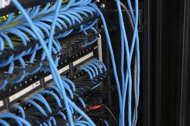 6085290c03564.jpg 如何架設服務器?.jpg