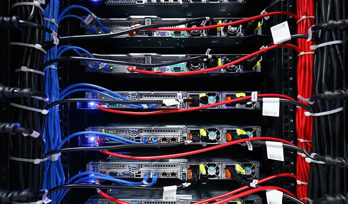 60c05dbde2b03.jpg 恒訊科技談談香港服務器線路如何選擇?.jpg