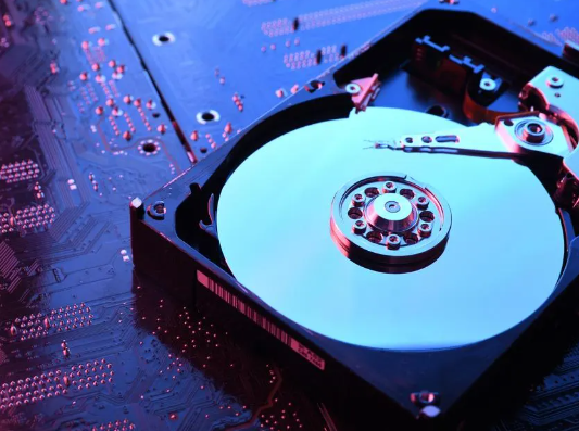 HDD機械硬盤在服務器存儲中有什么優勢與局限？.png